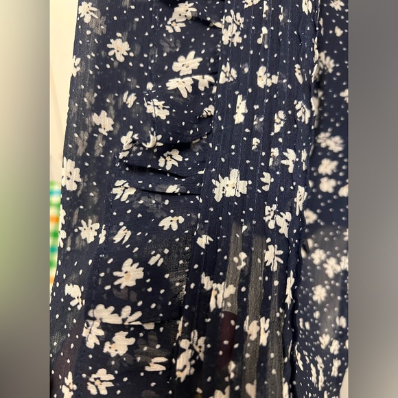 Blouse Ever New Melbourne - Picture 7 of 16